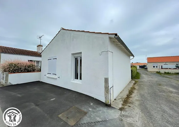 Romantique Avec Et Jardin à 1 Km De L'atlantique, Proche Noirmoutier Et Plages - Fr-1-426-554 * Bouin (Vendee)